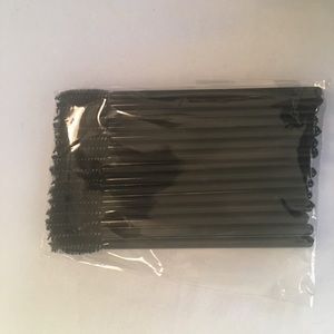 Mascara brushes New